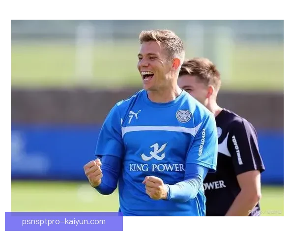 法国队在欧洲杯表现稳健，持续展现高卢雄鸡强大实力